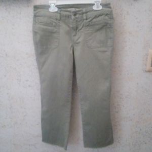Gap low rise cropped khaki/green pants